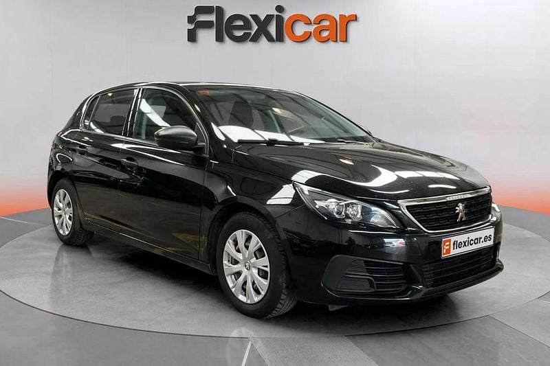 Usado Peugeot 308 Allure 101 CV (74 kW) 2019 Negro Berlina