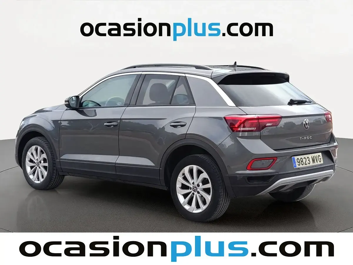 Usado VW T-Roc Life 115 CV (84 kW) 2024 Gris SUV