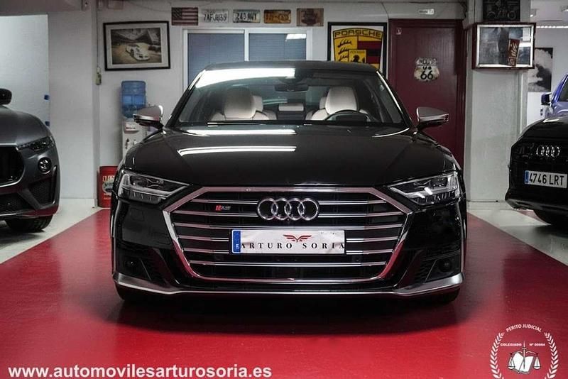 Usado Audi S8 Advanced 571 CV (419 kW) 2021 Negro Berlina