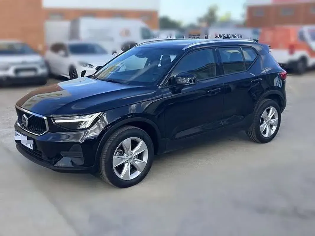 Usado Volvo XC40 Core 163 CV (119 kW) 2023 Negro SUV