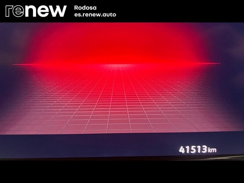 Usado VW Golf VIII Life 110 CV (80 kW) 2021 Rojo Berlina