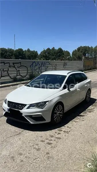 Usado Seat Leon ST FR 150 CV (110 kW) 2017 Blanco Familiar