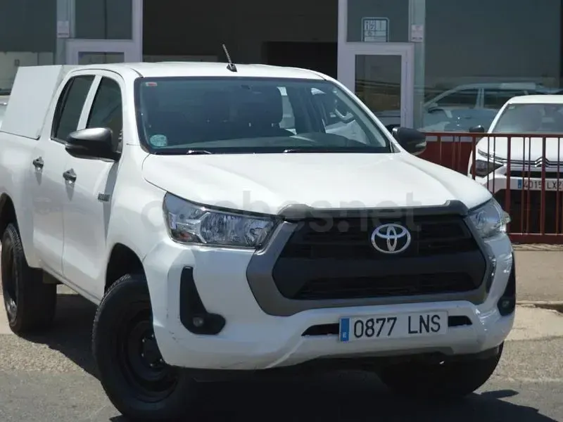 Usado Toyota HiLux 150 CV (110 kW) 2021 Blanco Pickup/Camioneta