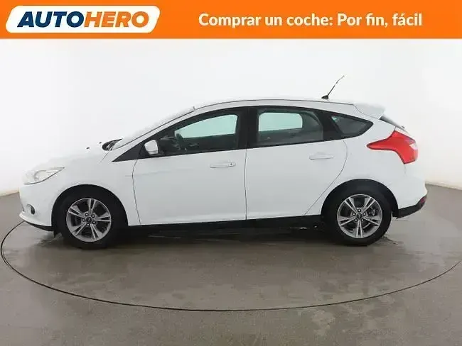 Używany Ford Focus 125 KM (91 kW) 2014 Biały Sedan/Limuzyna