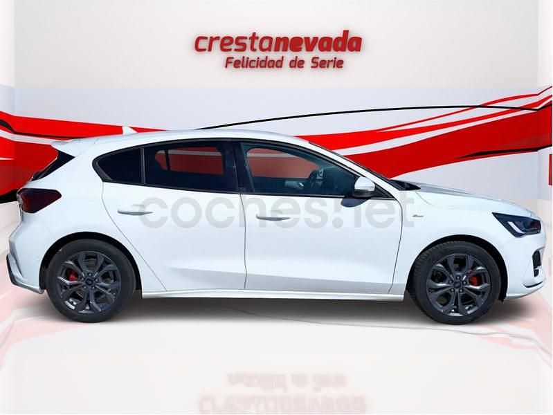 Usado Ford Focus ST-Line 125 CV (91 kW) 2022 Blanco Berlina