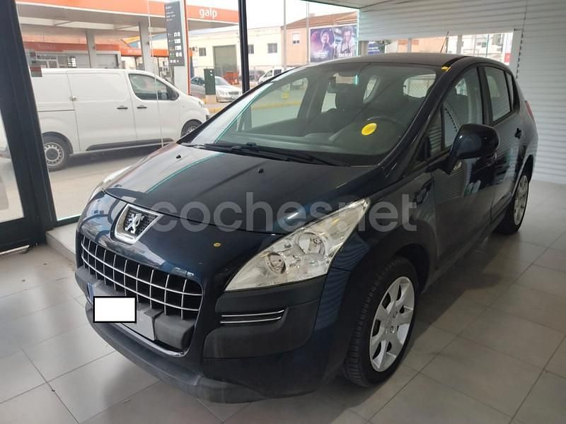 Usado Peugeot 3008 Access 112 CV (82 kW) 2011 Azul Berlina