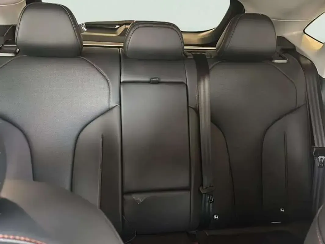 Usado MG HS Luxury 224 CV (164 kW) 2025 Plateado SUV