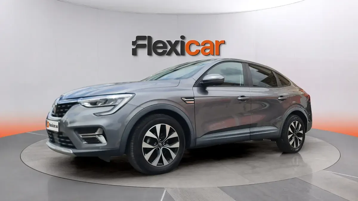Usado Renault Arkana Evolution 140 CV (102 kW) 2023 Gris SUV