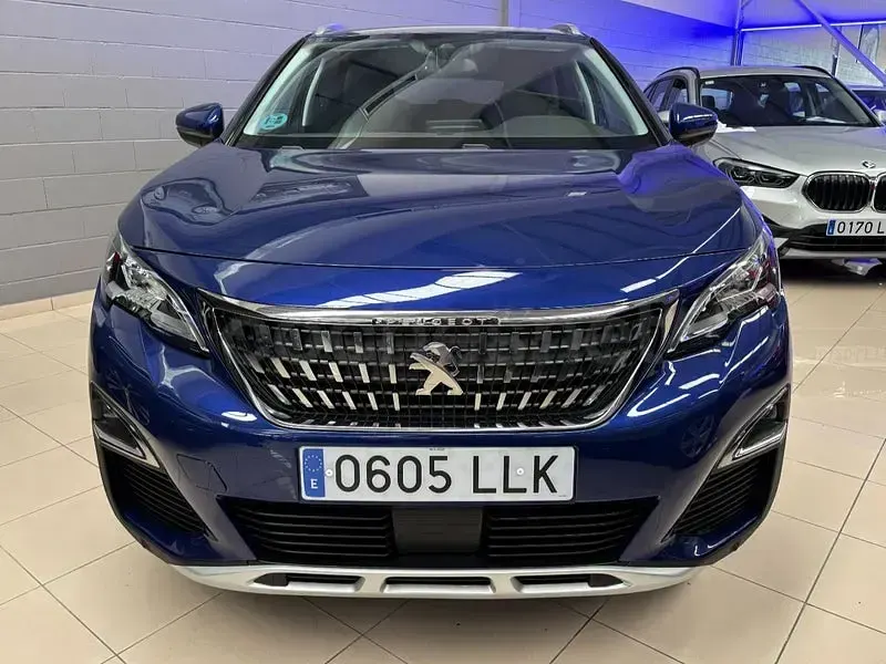 Usado Peugeot 3008 Allure 130 CV (95 kW) 2021 Azul SUV