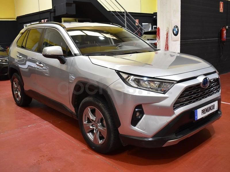 Usado Toyota RAV4 Hybrid Luxury 218 CV (160 kW) 2024 Gris / plata SUV