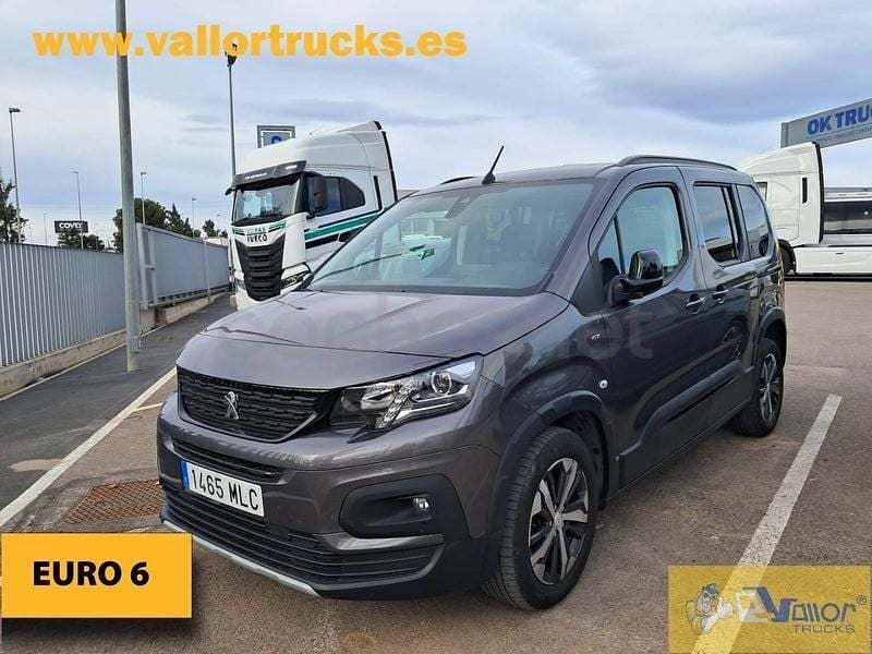 Usado Peugeot Rifter GT 130 CV (95 kW) 2023 Gris / plata Monovolumen