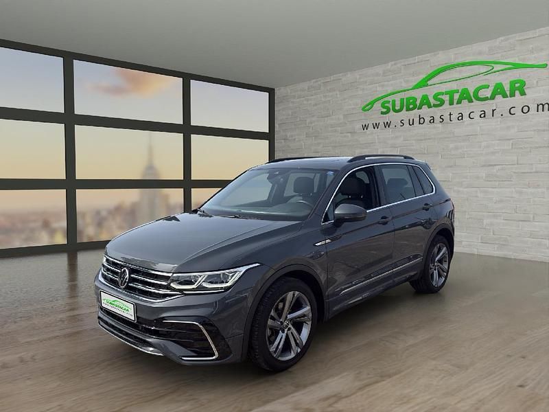 Usado VW Tiguan R-line 150 CV (110 kW) 2022 Gris SUV