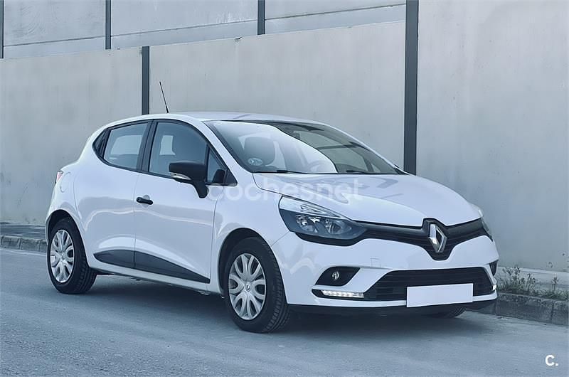 Usado Renault Clio IV LIMITED 75 CV (55 kW) 2018 Blanco Berlina