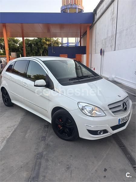 Blanco Usado 2011 Mercedes B200 Monovolumen | 7200 € (Precio justo) - Imagen 1/4