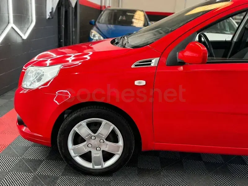 Usado Chevrolet Aveo LS 84 CV (61 kW) 2008 Rojo Berlina