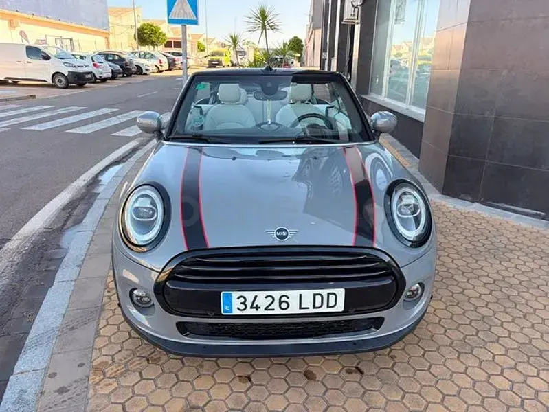 Usado Mini Cooper Cabriolet 136 CV (100 kW) 2019 Gris / plata Descapotable