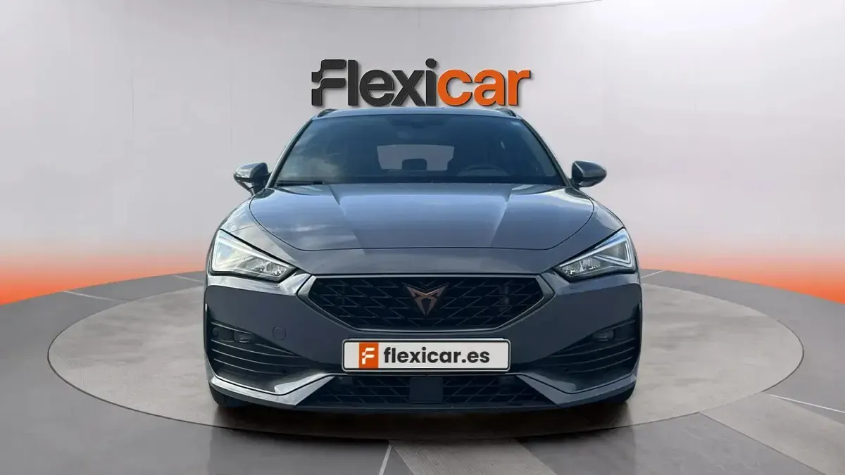 Usado Cupra Leon 150 CV (110 kW) 2023 Gris Familiar