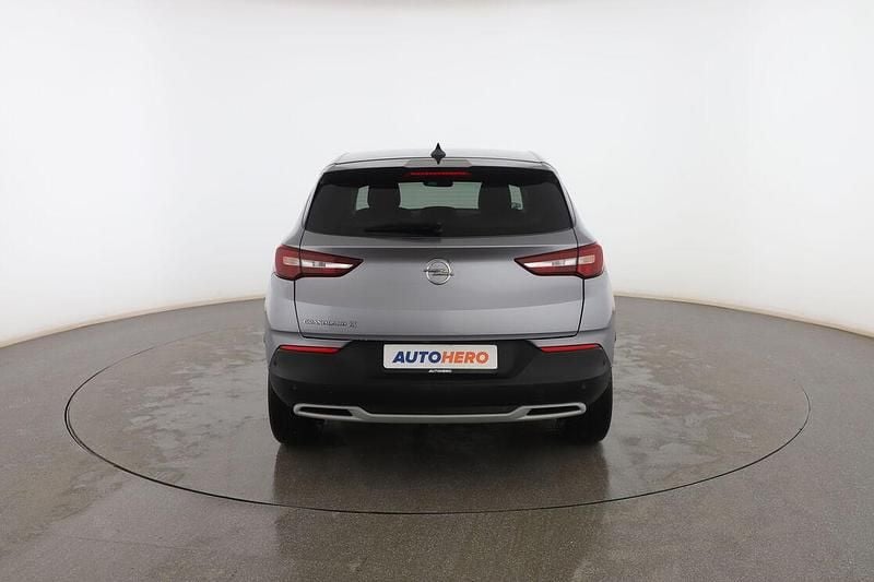 Käytetty Opel Grandland X Ultimate 130 HP (95 kW) 2021 Harmaa Katumaasturi