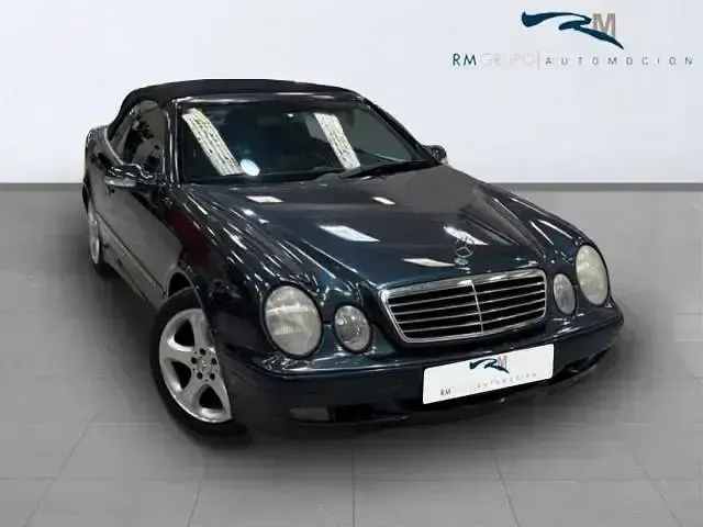 Käytetty Mercedes CLK230 Avantgarde 197 HP (144 kW) 2003 Avoauto