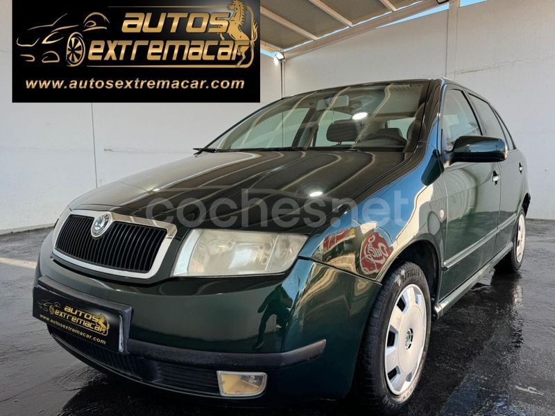Verde Usado 2002 Skoda Fabia Classic Berlina | 1999 € - Imagen 1/4
