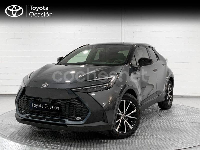 Gris / plata Usado 2024 Toyota C-HR Advance SUV | 37.900 € - Imagen 1/4