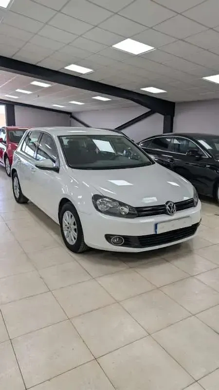 Usado VW Golf VII Advance 105 CV (77 kW) 2012 Blanco Utilitario