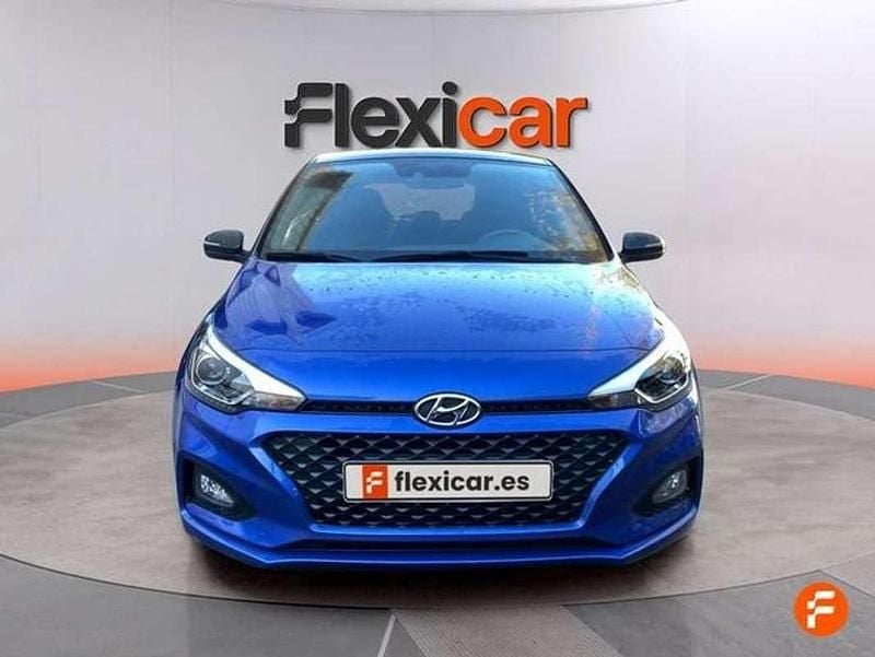 Usado Hyundai i20 100 CV (73 kW) 2019 Azul Utilitario