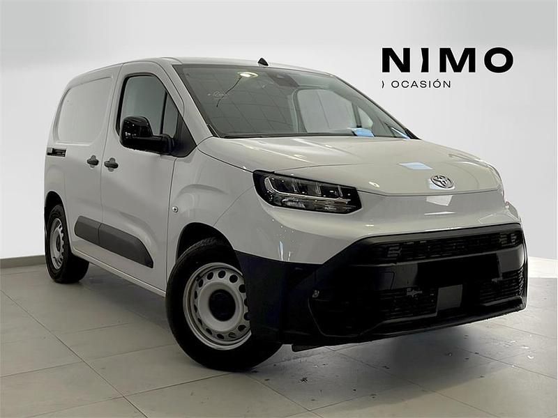 Usado Toyota Proace City City 100 kW (136 CV) 2025 Blanco Monovolumen