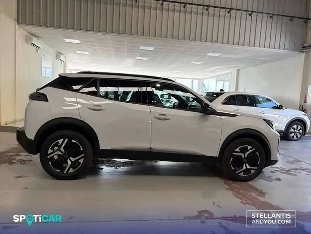 Usado Peugeot 2008 Allure 145 CV (106 kW) 2025 Blanco SUV