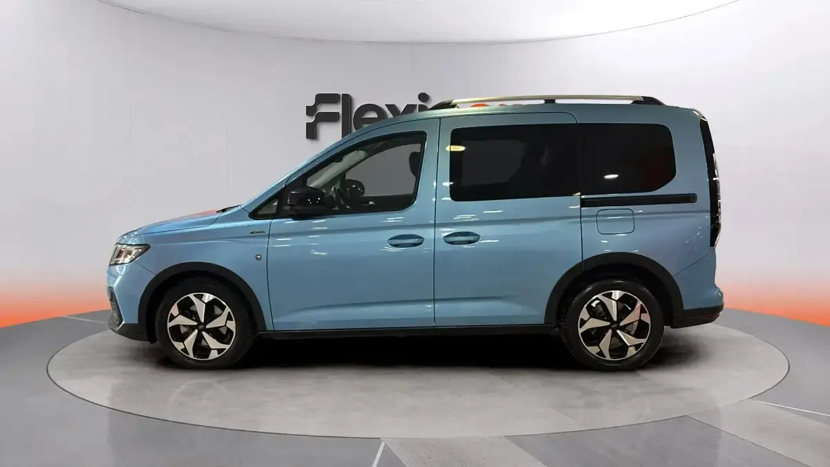 Usado Ford Grand Tourneo Connect Active 122 CV (89 kW) 2023 Azul Monovolumen