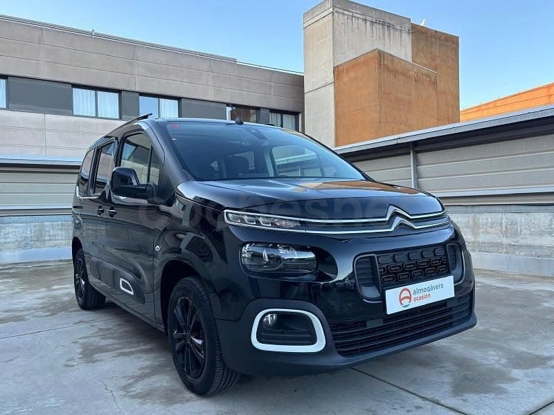 Usado Citroën Berlingo Feel 102 CV (75 kW) 2021 Negro Monovolumen