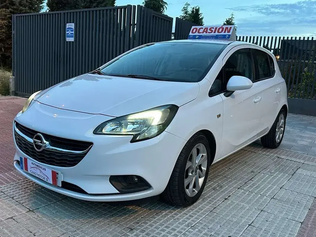 Usado Opel Corsa Selective 94 CV (69 kW) 2016 Blanco Utilitario