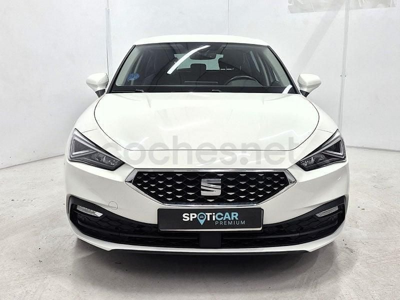 Usado Seat Leon XCELLENCE 110 CV (80 kW) 2021 Blanco Berlina