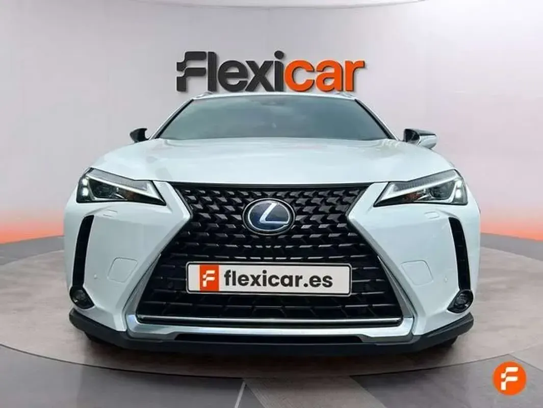Usado Lexus UX 250h 184 CV (135 kW) 2021 Blanco SUV