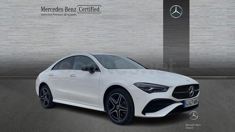 Usado Mercedes CLA250e AMG line 218 CV (160 kW) 2024 Blanco polar Berlina