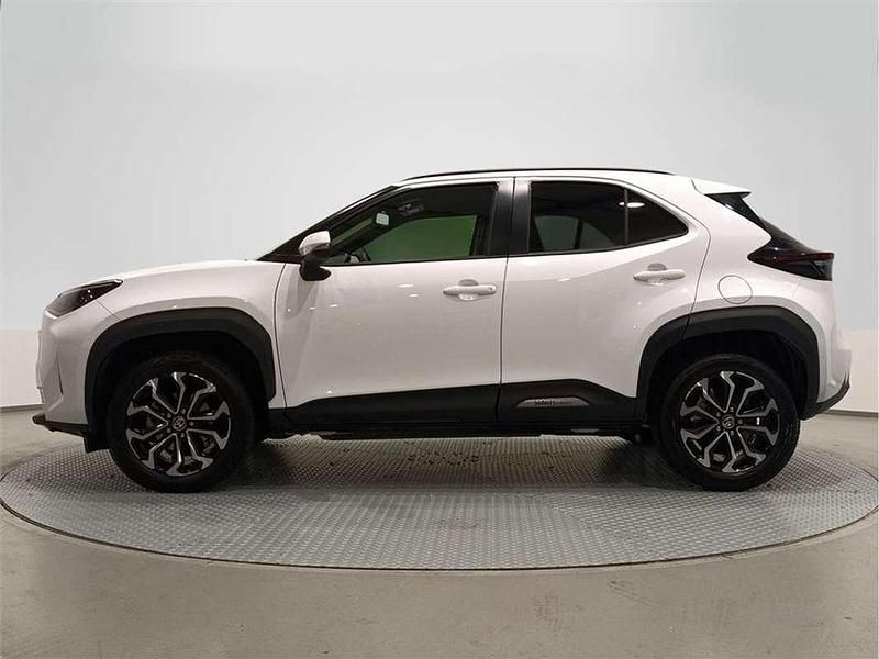 Usado Toyota Yaris Cross Active 116 CV (85 kW) 2025 Blanco classic SUV