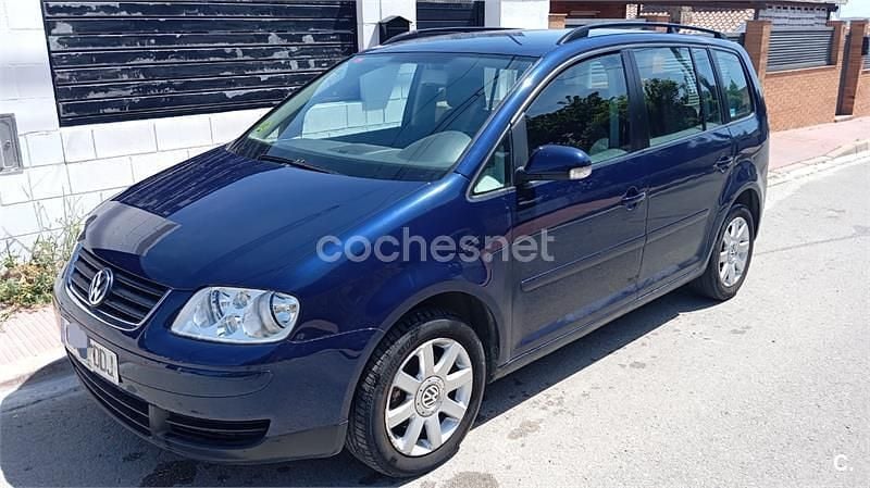 Usado VW Touran Conceptline 100 CV (73 kW) 2004 Azul Monovolumen