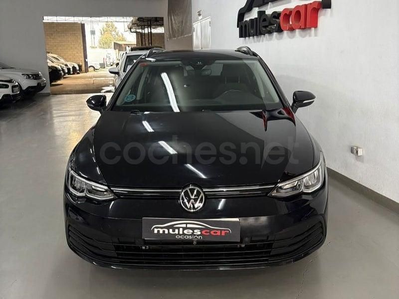 Usado VW Golf VIII Life 115 CV (84 kW) 2021 Negro Familiar