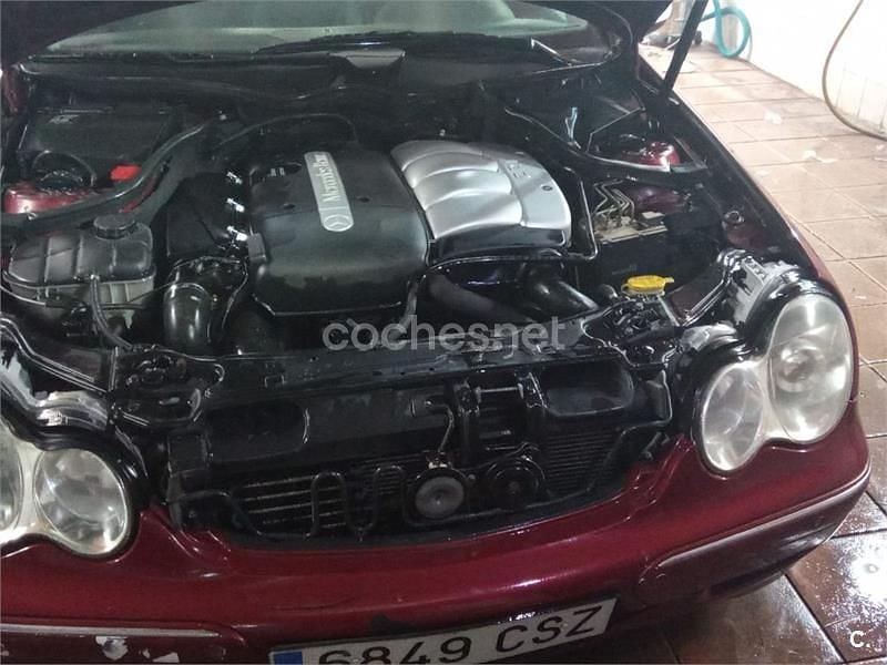 Granate Usado 2002 Mercedes C220 Elegance Berlina | 4900 € (Precio justo) - Imagen 1/4