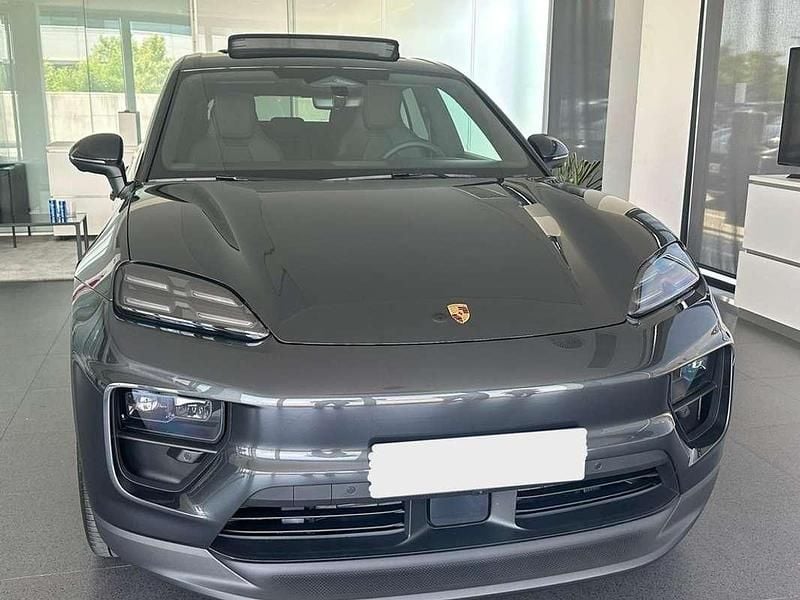 Usado Porsche Macan 300 kW (408 CV) 2025 Gris SUV