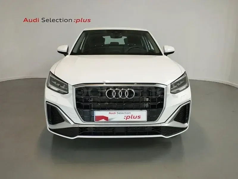 Usado Audi Q2 S-Line 150 CV (110 kW) 2025 Blanco SUV
