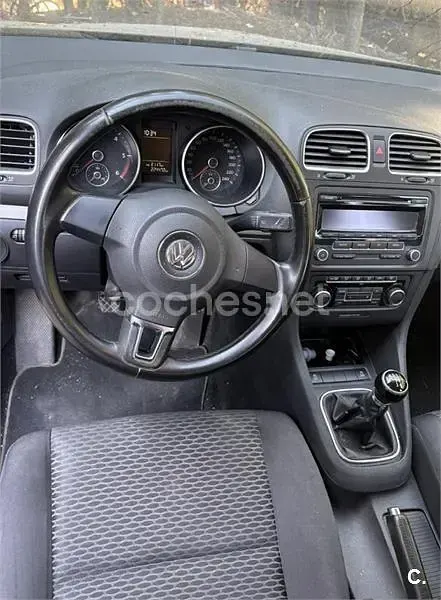 Usado VW Golf VII 105 CV (77 kW) 2012 Negro Berlina