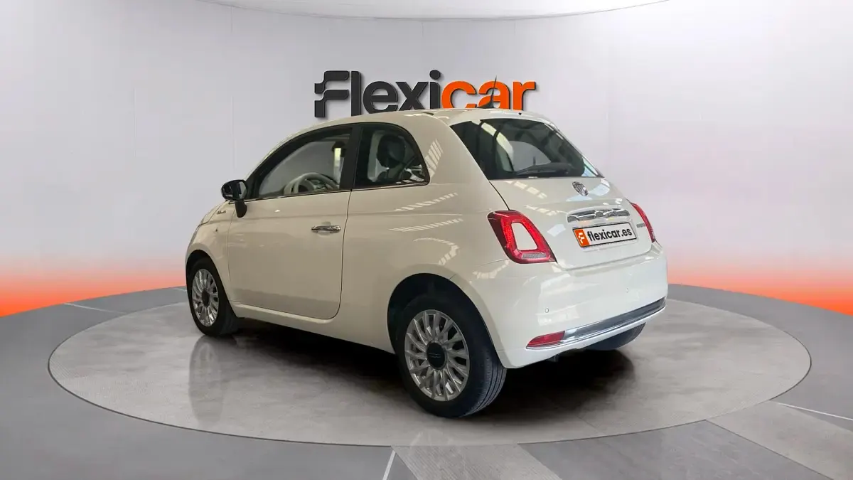 Usado Fiat 500 Dolcevita 71 CV (52 kW) 2023 Blanco Berlina
