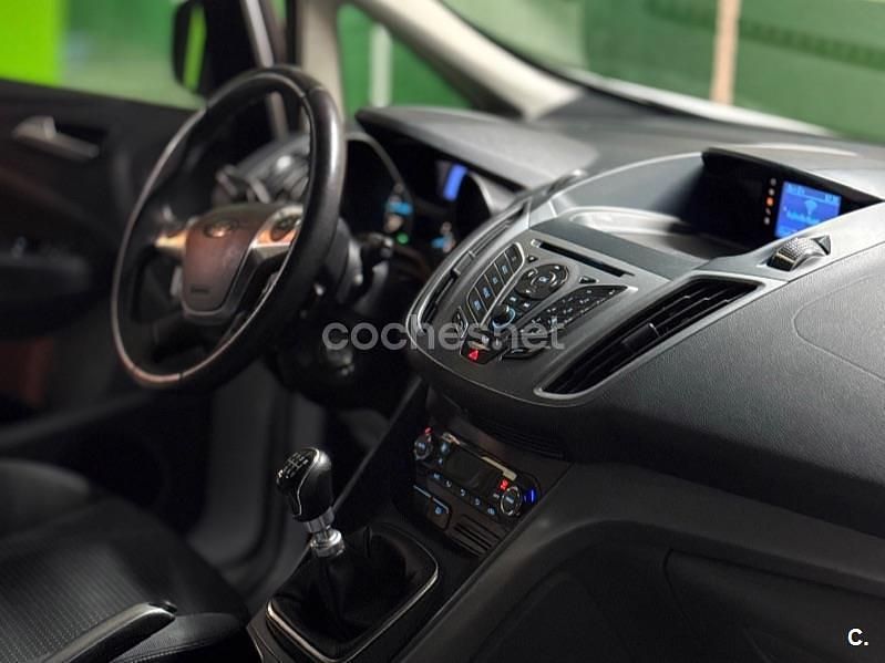 Usado Ford C-MAX 95 CV (69 kW) 2012 Blanco Monovolumen