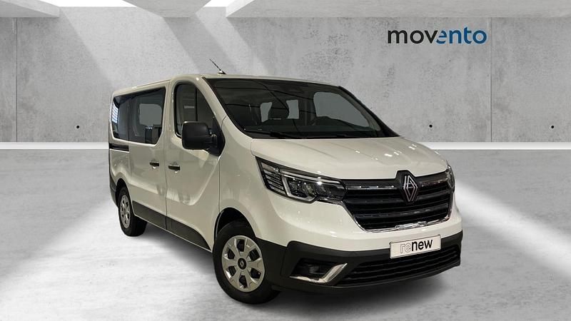 Usado Renault Trafic 110 CV (80 kW) 2025 Blanco Monovolumen