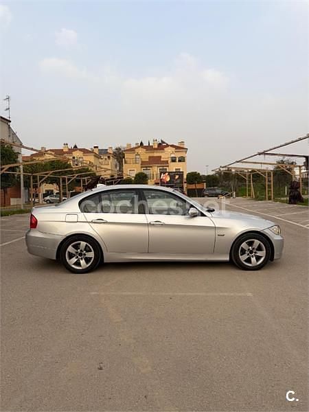 Usado BMW 318 122 CV (89 kW) 2007 Gris / plata Berlina