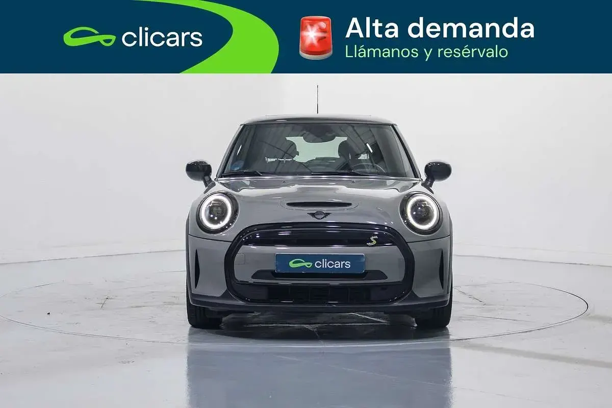 Usado Mini Cooper SE 135 kW (184 CV) 2022 Marrón Utilitario