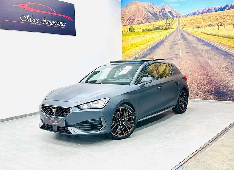 Usado Cupra Leon VZ 300 CV (220 kW) 2021 Gris / plata Berlina