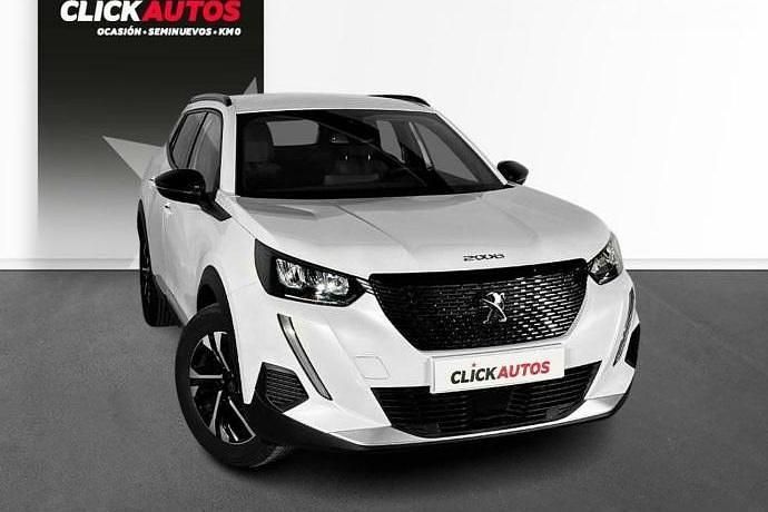 Usado Peugeot 2008 Allure 130 CV (95 kW) 2023 Blanco SUV
