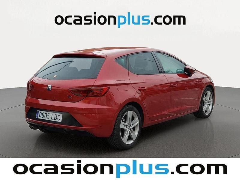 Usado Seat Leon FR 150 CV (110 kW) 2019 Rojo Utilitario
